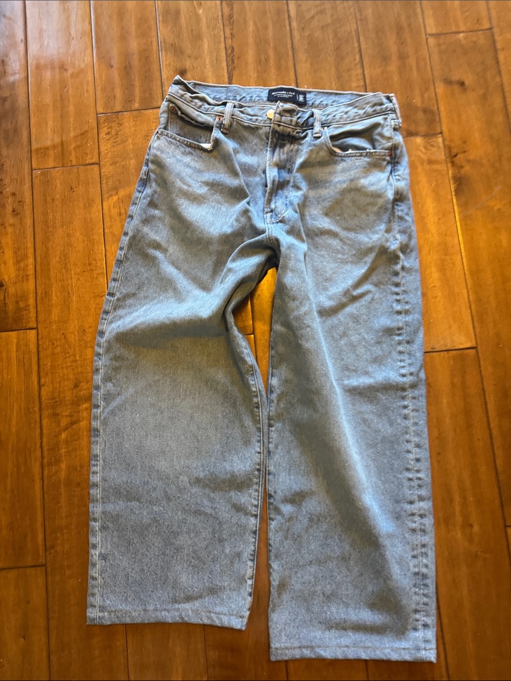 Abercrombie & Fitch Light Blue extra baggy Men’s Jeans 32 x 29